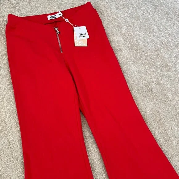 NWT Tiger Mist Rocas Zip Up Crop Flare Pants M Red - Picture 3 of 12